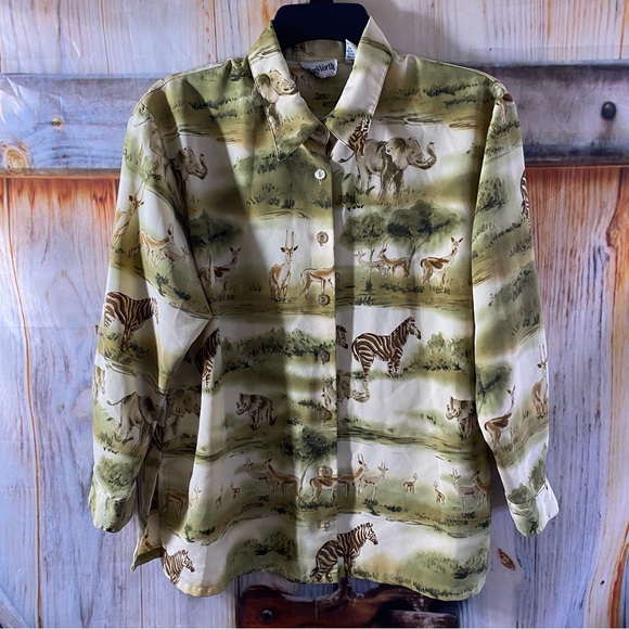 BonWorth Tops - BonWorth Vintage Green Small Safari Button Down Blouse